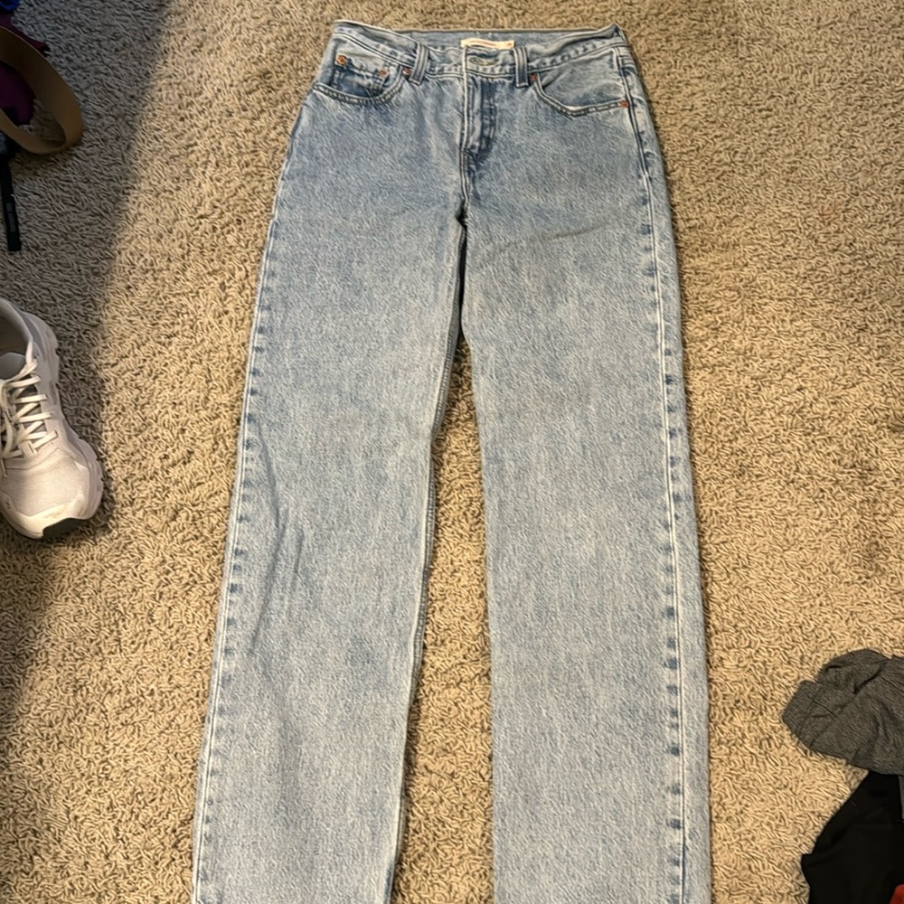 Women’s Levi jeans